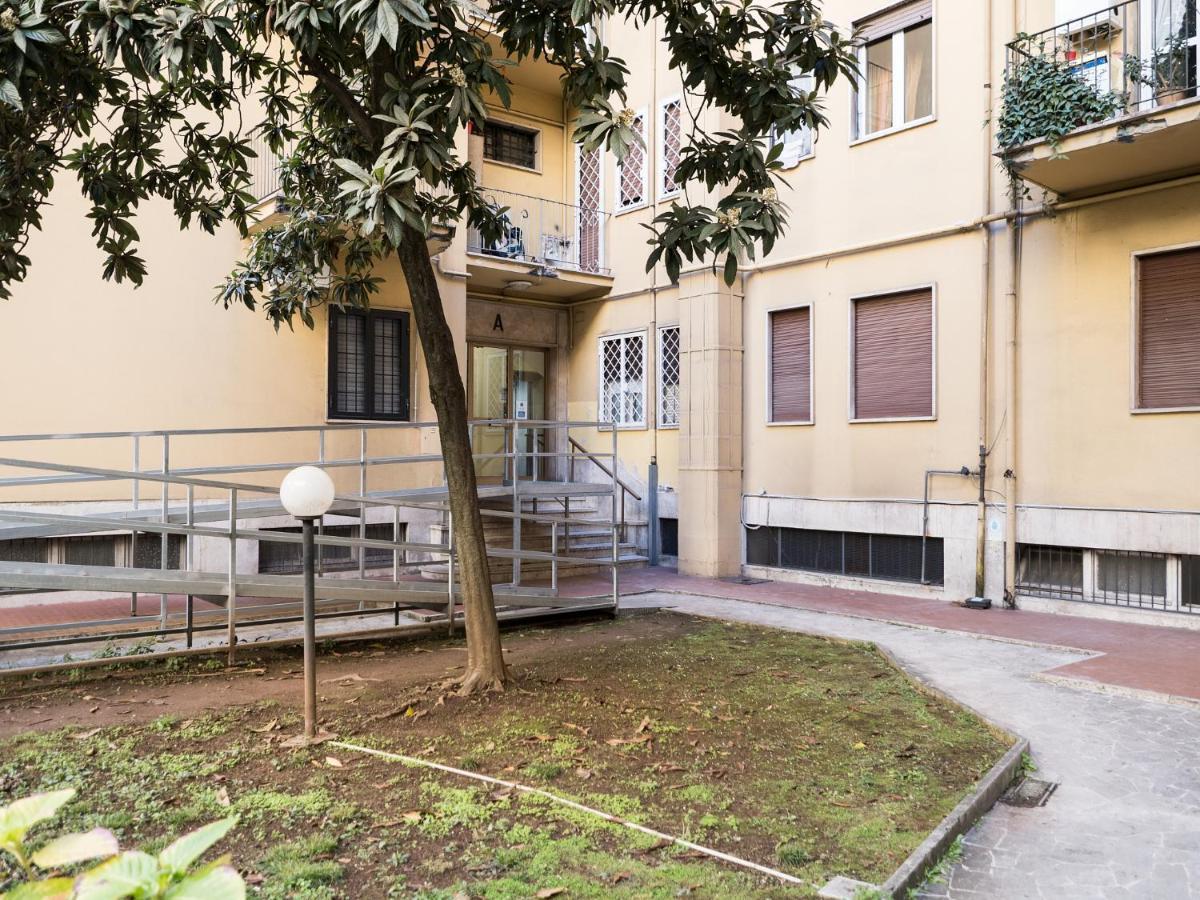 50 Apartments Рим Экстерьер фото